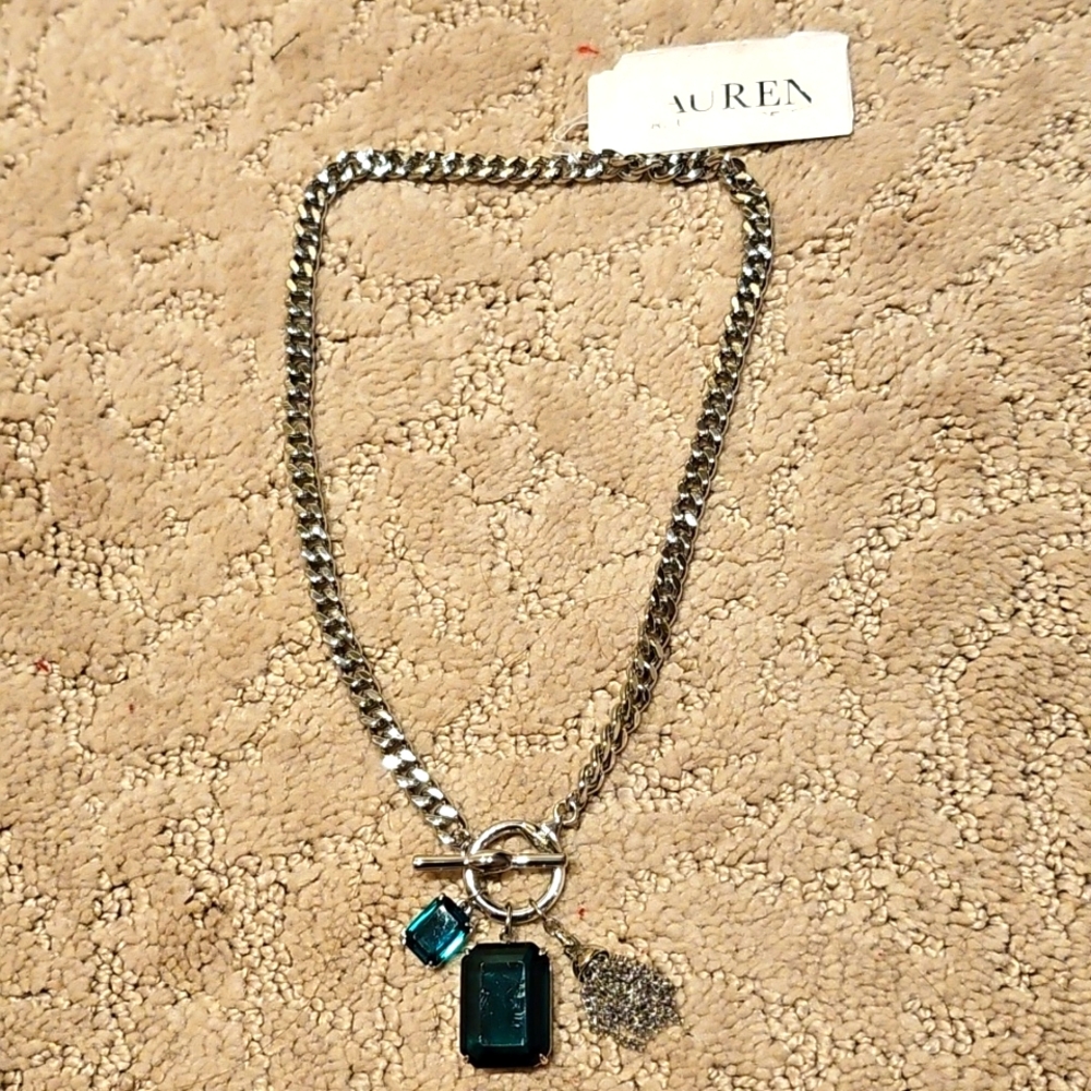 🐘🐘 Ralph Lauren Toggle Stone Necklace